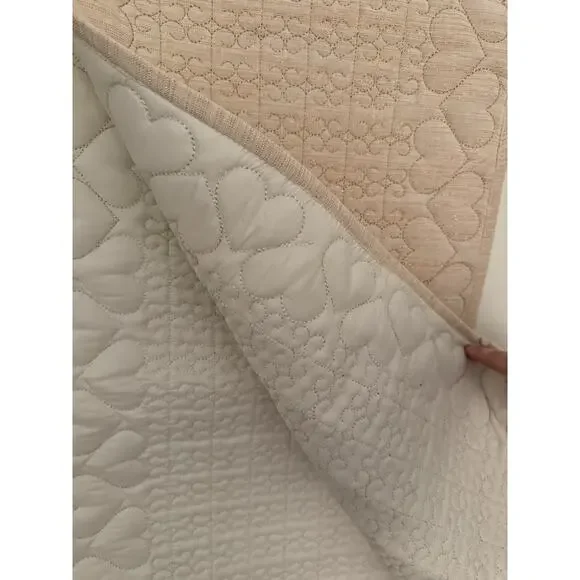 Cupcakes And Cashmere At Home Tablerunner 16”X72” Blush, Pink, Hearts, Valentine - Picture 4 of 6